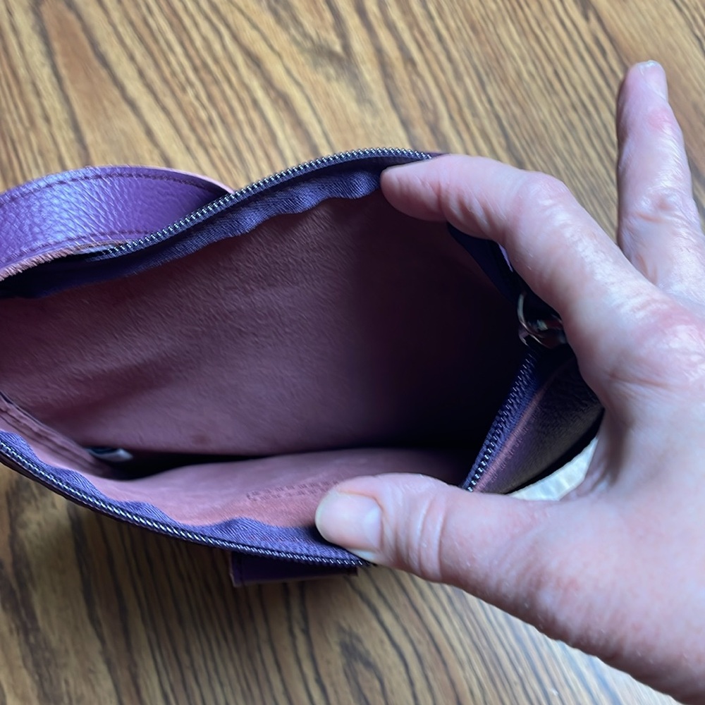 New purple Harley Davidson crossbody - Picture 4 of 4